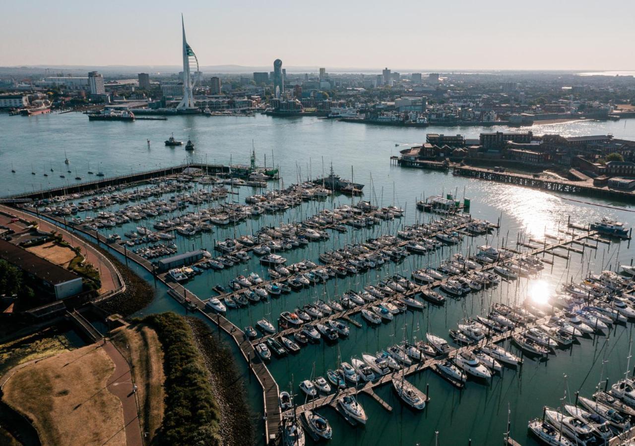 Rooms At Haslar Marina Gosport Extérieur photo